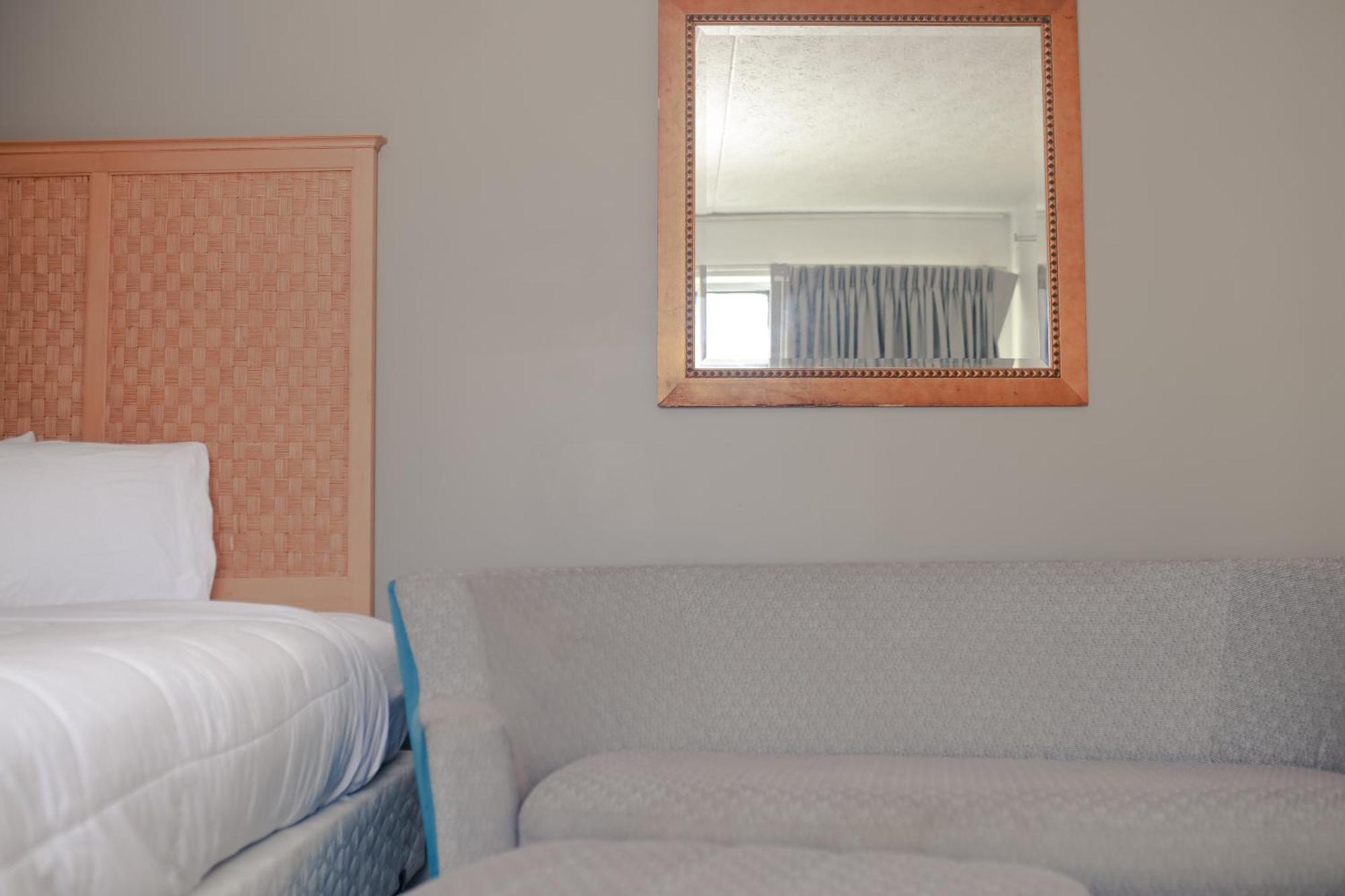 Southern Breeze Ocean Front Hotel Myrtle Beach Bagian luar foto