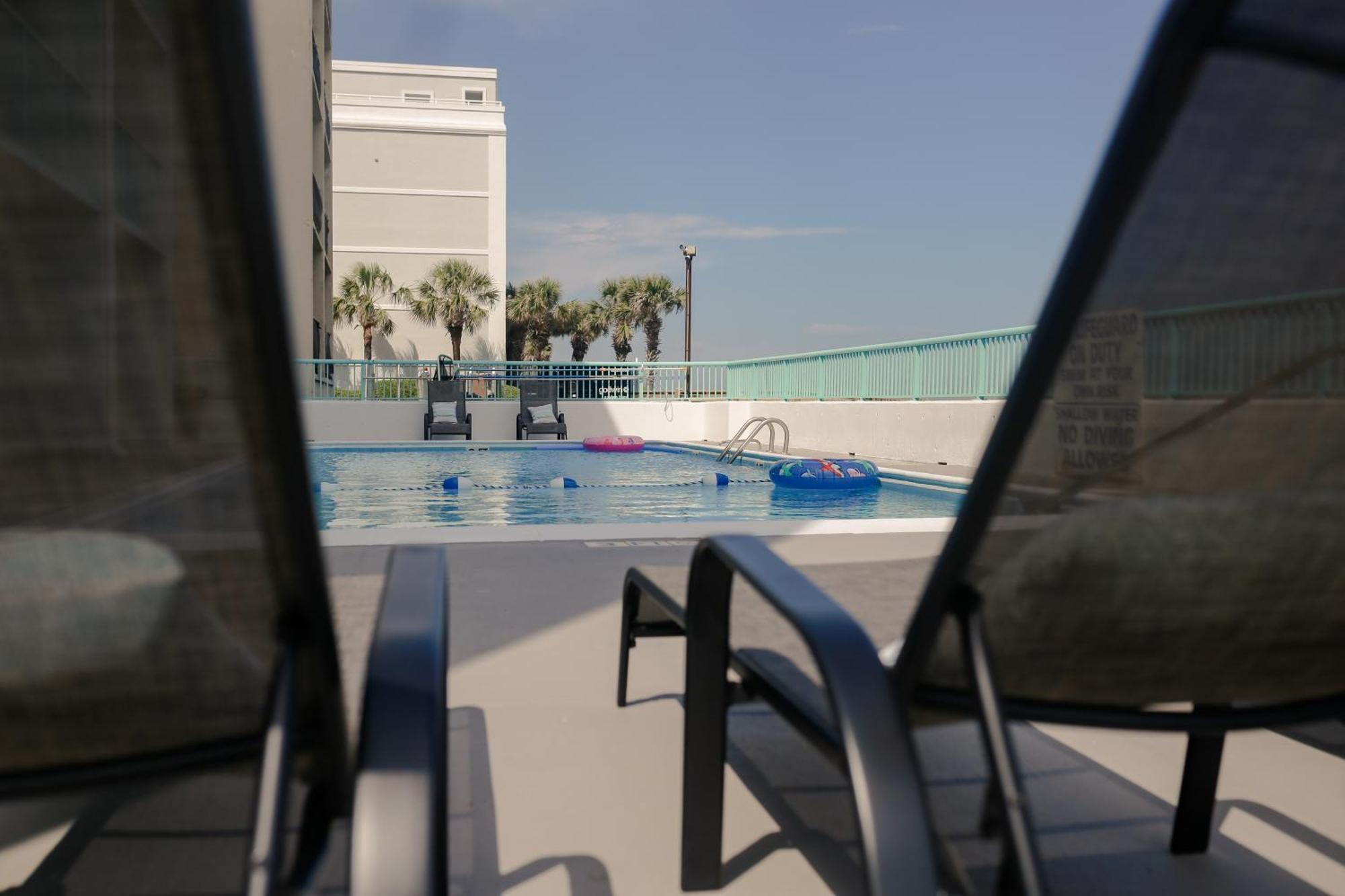 Southern Breeze Ocean Front Hotel Myrtle Beach Bagian luar foto