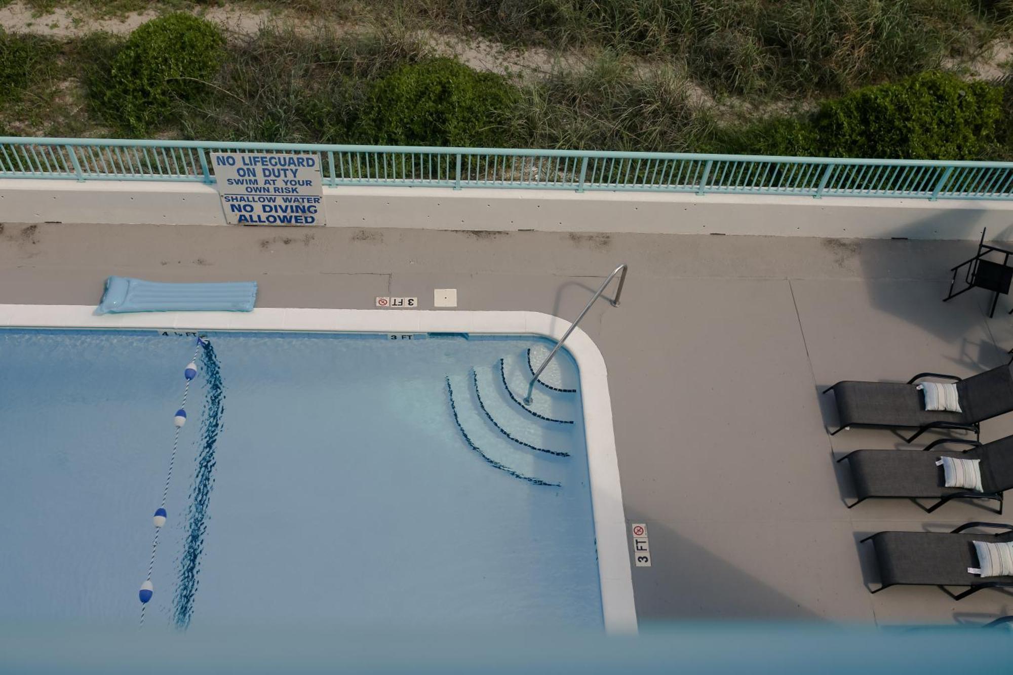 Southern Breeze Ocean Front Hotel Myrtle Beach Bagian luar foto