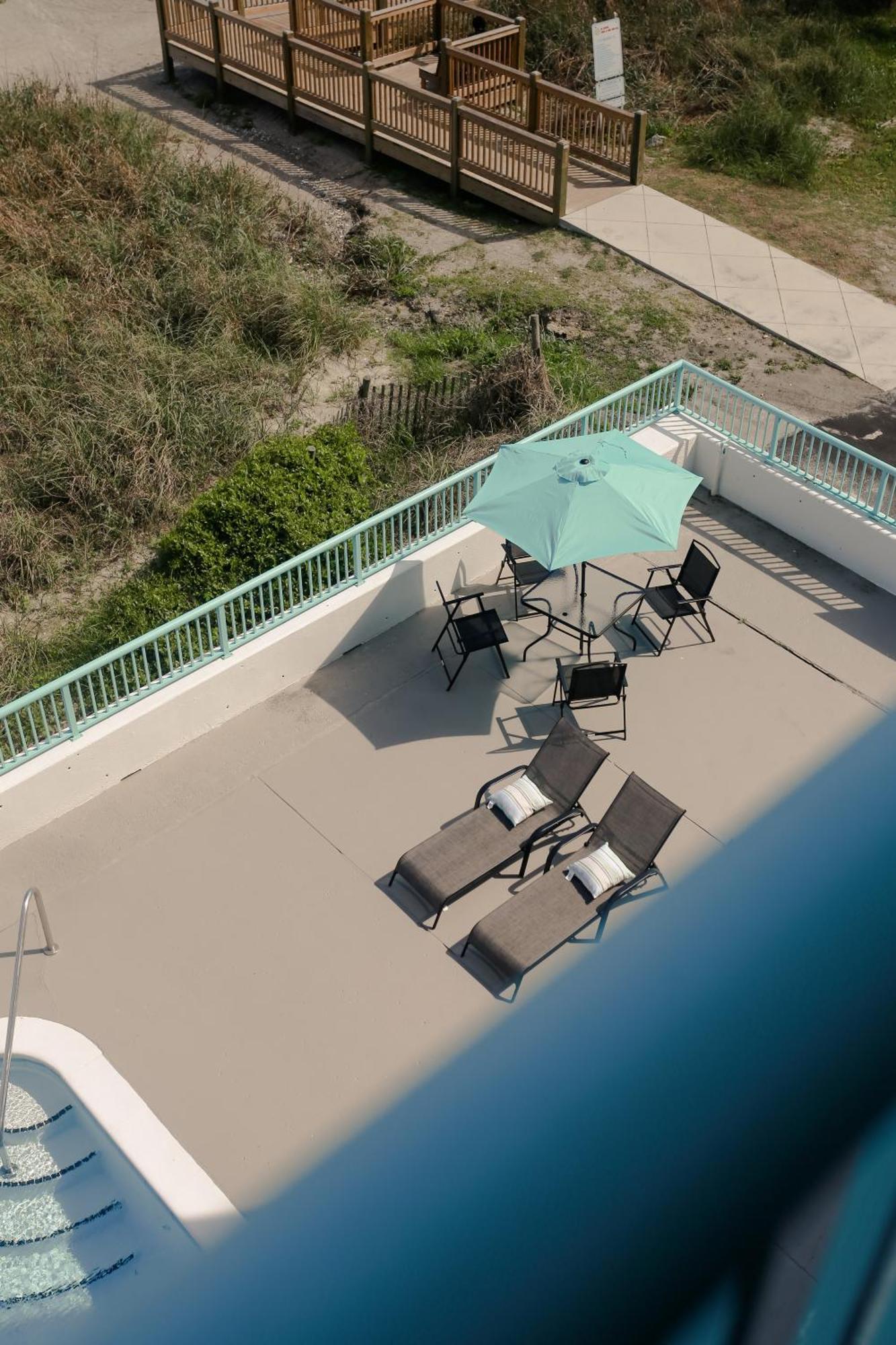 Southern Breeze Ocean Front Hotel Myrtle Beach Bagian luar foto